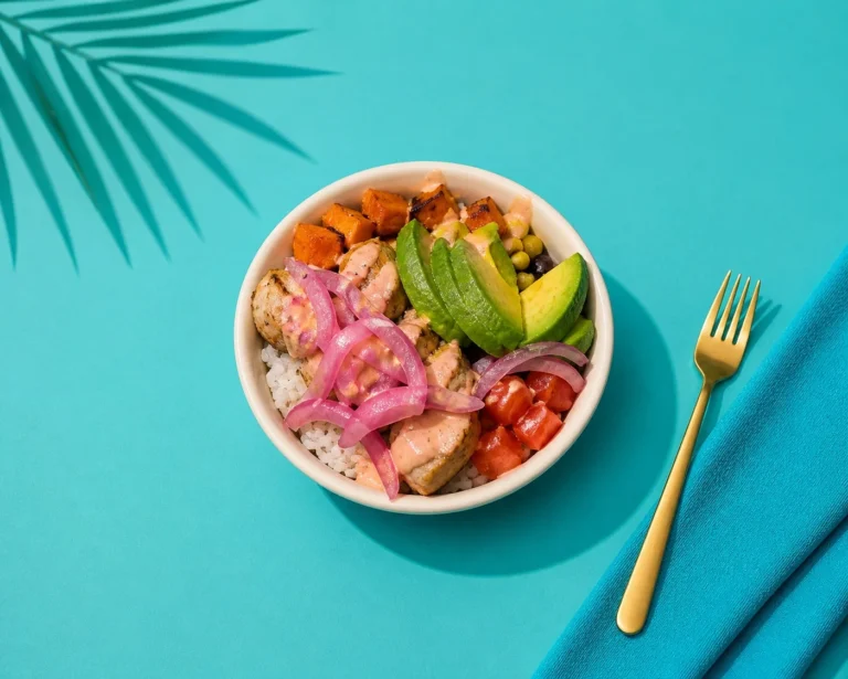 Baja Shrimp Bowl served as a healthy lunch in Aruba at Waffles Beach House Aruba